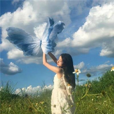 黑料社 - 某95后小花被曝学历造假，母校回应引争议